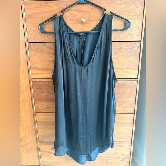H&M Tops - Banana Republic Dark Blue Sleeveless Soft Satin V-neck Top Size XL